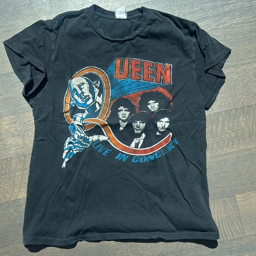 Queen Madeworn Graphic T-Shirt